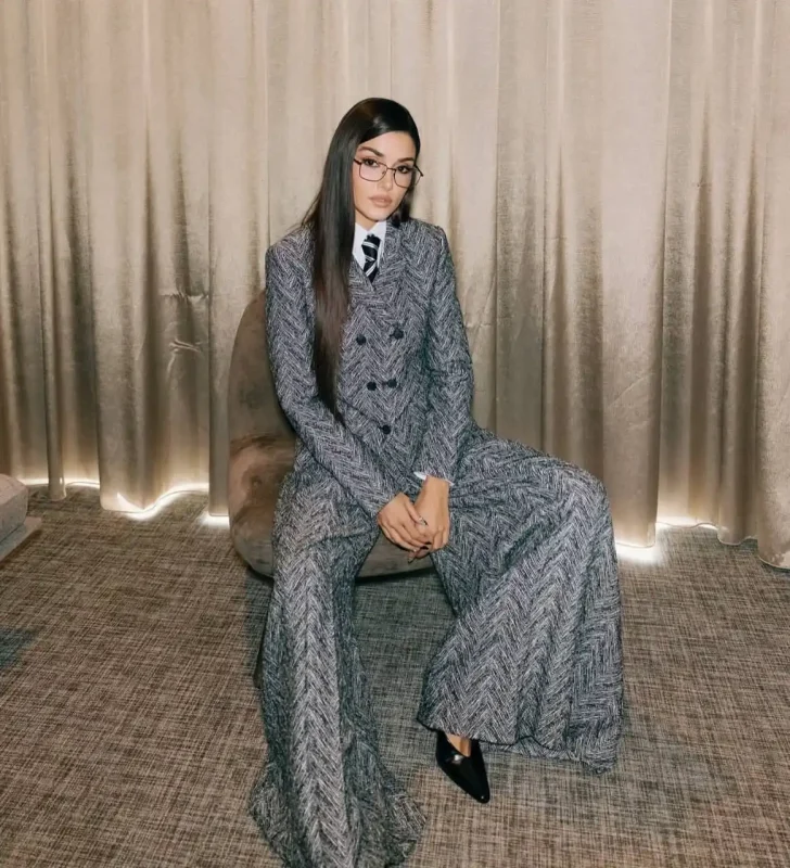 قاب روز | استایل چشمگیر هانده ارچل بازیگر مست عشق در هفته مد میلان قاب روز | استایل چشمگیر هانده ارچل بازیگر مست عشق در هفته مد میلان