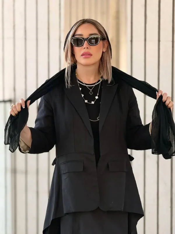 🔥تاریخ وبگردی | ژستهای مدلینگ سارا منجزیپور همسر محمد علیزاده 🔥تاریخ وبگردی | ژستهای مدلینگ سارا منجزیپور همسر محمد علیزاده