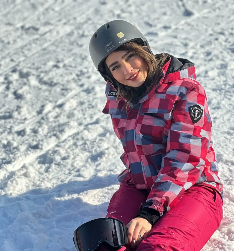 قاب روز | چهره «شیوا» سریال بچه مهندس 4 در حال اسکی و در 36 سالگی قاب روز | چهره «شیوا» سریال بچه مهندس 4 در حال اسکی و در 36 سالگی