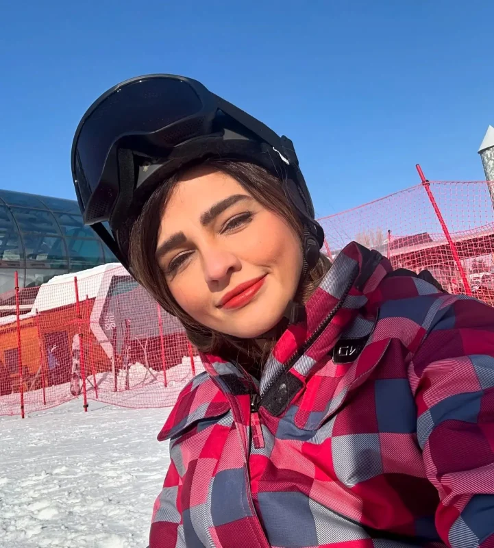 قاب روز | چهره «شیوا» سریال بچه مهندس 4 در حال اسکی و در 36 سالگی قاب روز | چهره «شیوا» سریال بچه مهندس 4 در حال اسکی و در 36 سالگی