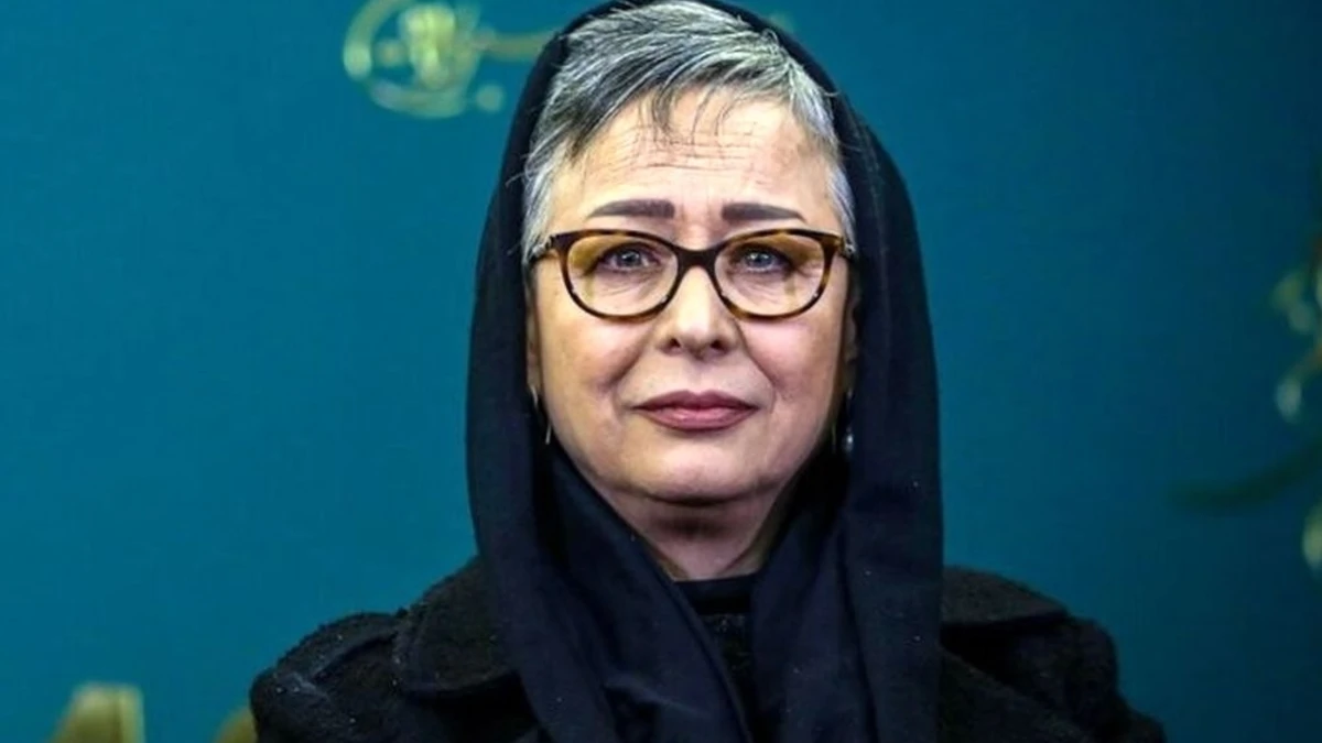 🔥 تاریخ وبگردی | آزیتا حاجیان غوغا به پا کرد؛ مهراوه شریفی نیا کپی مادرش آزیتا حاجیان غوغا به پا کرد؛ مهراوه شریفی نیا کپی مادرش