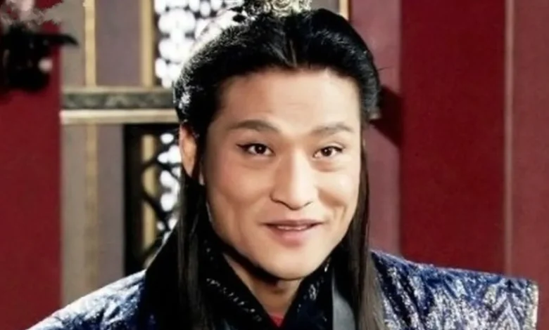 عکس آنلاین | عکس یادگاری «ساگا، مشاور تسو» با بانوان قصر در پشتصحنه امپراتور بادها سال ۱۴۰۴ عکس آنلاین | عکس یادگاری «ساگا، مشاور تسو» با بانوان قصر در پشتصحنه امپراتور بادها سال ۱۴۰۴