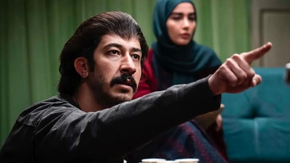 🔥تاریخ وبگردی |عکس خاطره انگیز و جالب از بهرام افشاری، در پشت صحنه سریال پایتخت عکس خاطره انگیز و جالب از بهرام افشاری، در پشت صحنه سریال پایتخت