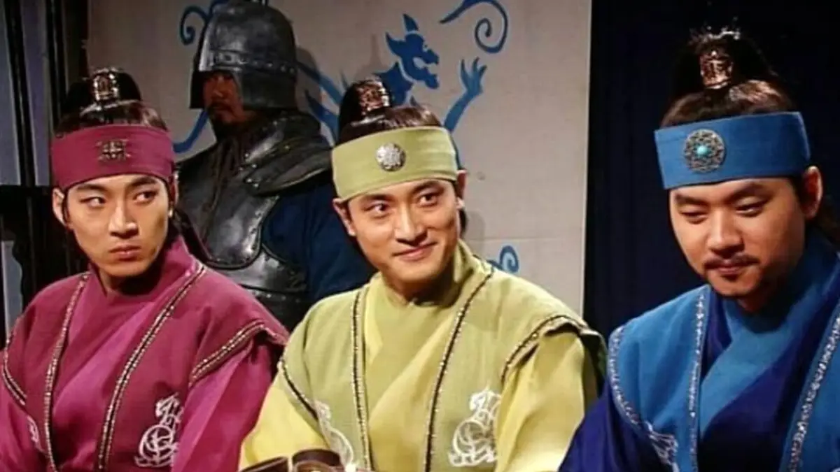 🔥تاریخ وبگردی | عکس یادگاری یونگپو با سولان و زیائوچن در پشتصحنه سریال جومونگ عکس یادگاری یونگپو با سولان و زیائوچن در پشتصحنه سریال جومونگ