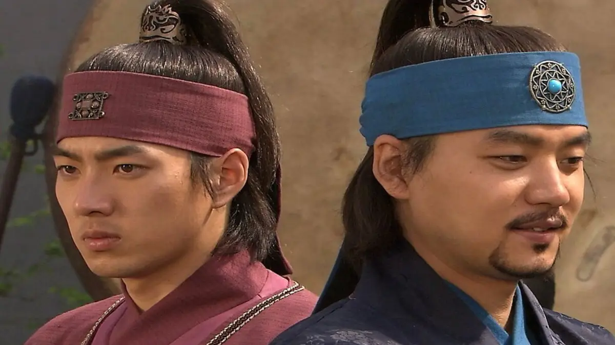 🔥تاریخ وبگردی |عکس شاهزاده تسو سریال جومونگ در حال غذا خوردن در آفریقا عکس شاهزاده تسو سریال جومونگ در حال غذا خوردن در آفریقا