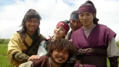 عکس بیریو، پسر سوسانو در آغوش «هیوبو» در پشت صحنه سریال جومونگ