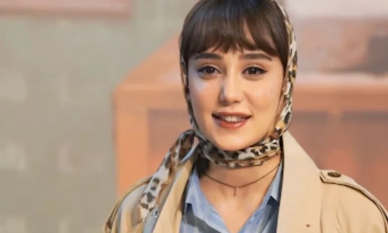 🔥تاریخ وبگردی | ساقی حاجی پور و خواهر خیلی جوونش که شبیه خودشه 🔥تاریخ وبگردی | ساقی حاجی پور و خواهر خیلی جوونش که شبیه خودشه