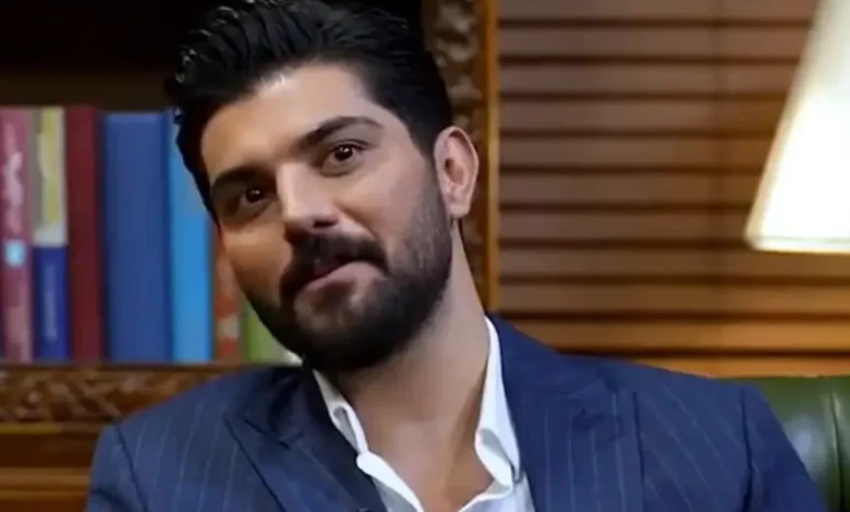 عکس جدید | دستبوسی آزیتا حاجیان توسط سینا مهراد عکس جدید | دستبوسی آزیتا حاجیان توسط سینا مهراد