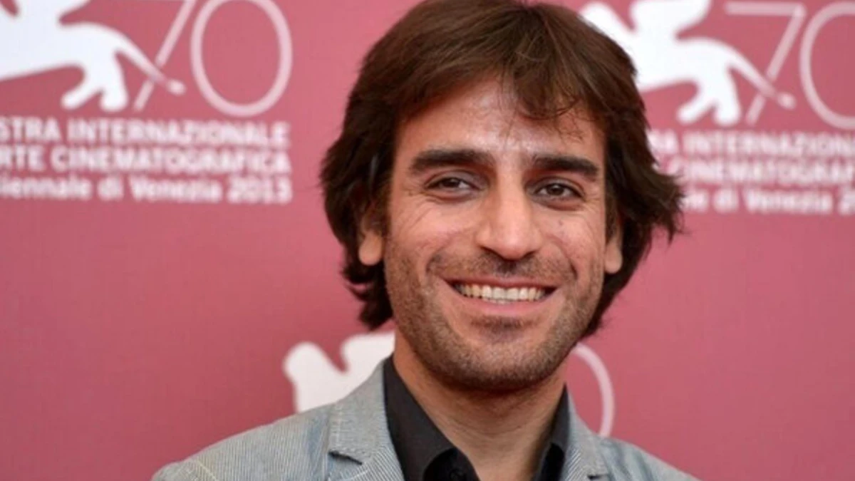 🔥تاریخ وبگردی | شهرام مکری برنده جایزه چشمانداز آسیا شد شهرام مکری برنده جایزه چشمانداز آسیا شد