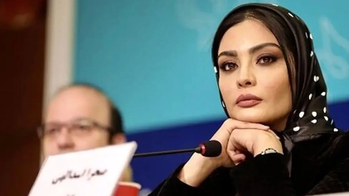 🔥تاریخ وبگردی | صحرا اسداللهی و برادرش در یک قاب خانوادگی صحرا اسداللهی و برادرش در یک قاب خانوادگی