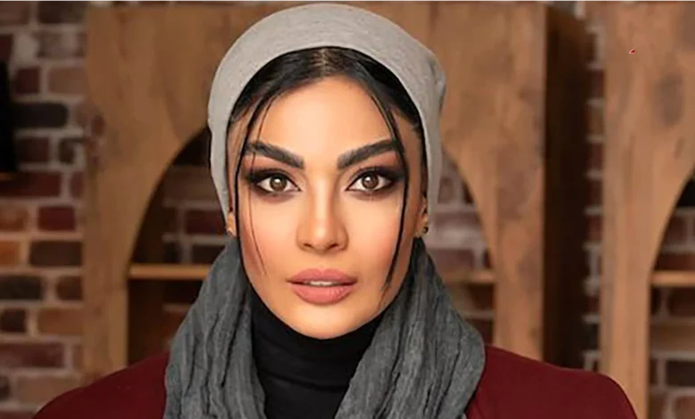 عکس آنلاین | صحرا اسداللهی در ۳۳ سالگی اش میان یک خیابان سال ۱۴۰۴