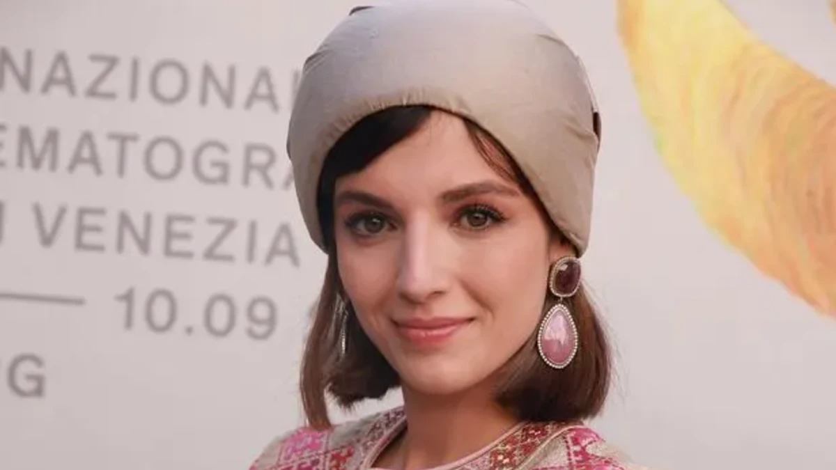 عکس جدید | مهسا حجازی؛ شیرین تاسیان زیباتر از همیشه مهسا حجازی؛ شیرین تاسیان زیباتر از همیشه