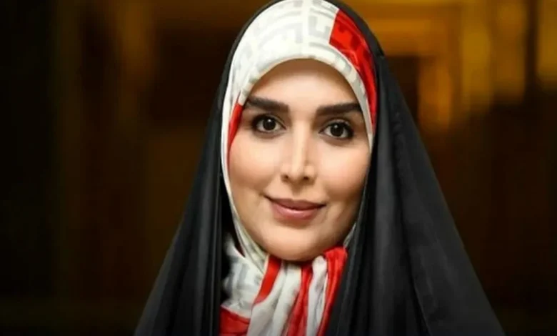 🔥تاریخ وبگردی | عکس یادگاری علی نصیریان و مژده لواسانی 🔥تاریخ وبگردی | عکس یادگاری علی نصیریان و مژده لواسانی