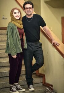 رونمایی تاریخ و زمان وبگردی؛ میرسعید مولویان، بازیگر نقش «امیر» در سریال «آبان» از همسرش رونمایی تاریخ و زمان وبگردی؛ میرسعید مولویان، بازیگر نقش «امیر» در سریال «آبان» از همسرش