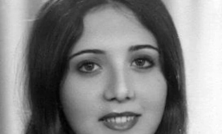 تاریخ وبگردی |نوشآفرین در ۱۸ سالگی کنار بهروز وثوقی در سال ۱۳۵۳ تاریخ وبگردی |نوشآفرین در ۱۸ سالگی کنار بهروز وثوقی در سال ۱۳۵۳