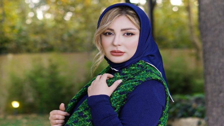 عکس داغ امروز | عکس یادگاری چهره «نیوشا ضیغمی» در کودکی و در آغوش پدرش عکس داغ امروز | عکس یادگاری چهره «نیوشا ضیغمی» در کودکی و در آغوش پدرش