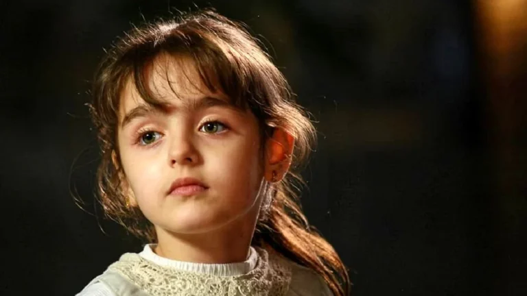 عکس داغ امروز | عکس‌های جالب نیوشا علیپور «مومو کوچولو» سریال بچه مهندس