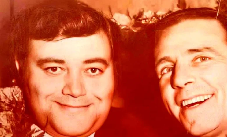 تاریخ وبگردی | عکس کمتردیدهشده از محمدعلی تبریزیان(همایون) و ناصر ملک مطیعی دهه 90 سال ۱۴۰۴ تاریخ وبگردی | عکس کمتردیدهشده از محمدعلی تبریزیان(همایون) و ناصر ملک مطیعی دهه 90 سال ۱۴۰۴