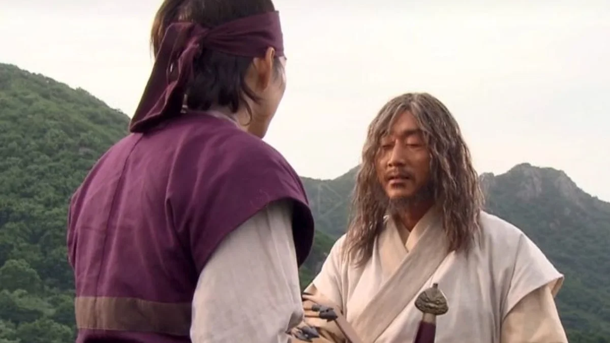 🔥تاریخ وبگردی | عکس هو جون هو بازیگر نقش ژنرال هموسو سریال جومونگ در باشگاه بدنسازی عکس هو جون هو بازیگر نقش ژنرال هموسو سریال جومونگ در باشگاه بدنسازی