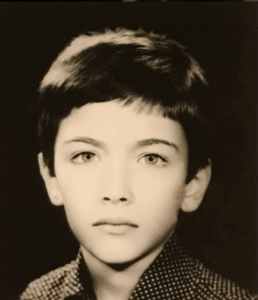 نگاه روز |دوران کودکی پارسا پیروز فر که تا به حال ندیده اید ؛ زیبایی هنرمند معروف در بچگی نگاه روز |دوران کودکی پارسا پیروز فر که تا به حال ندیده اید ؛ زیبایی هنرمند معروف در بچگی