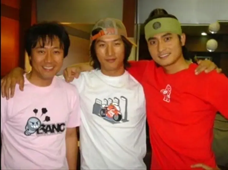 قاب روز | عکس یادگاری «اویی، ماری و یونگپو» در پشتصحنه سریال جومونگ قاب روز | عکس یادگاری «اویی، ماری و یونگپو» در پشتصحنه سریال جومونگ