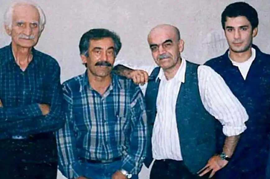 تصاویر دیده نشده | «کیومرث ملک مطیعی و حمید لولایی» در پشت صحنه سریال زیر آسمان شهر تصاویر دیده نشده | «کیومرث ملک مطیعی و حمید لولایی» در پشت صحنه سریال زیر آسمان شهر