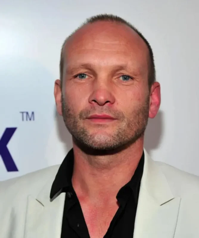 قاب روز | زندگی خصوصی، عکس های شخصی اندرو هاوارد و بیوگرافی قاب روز | زندگی خصوصی، عکس های شخصی اندرو هاوارد و بیوگرافی