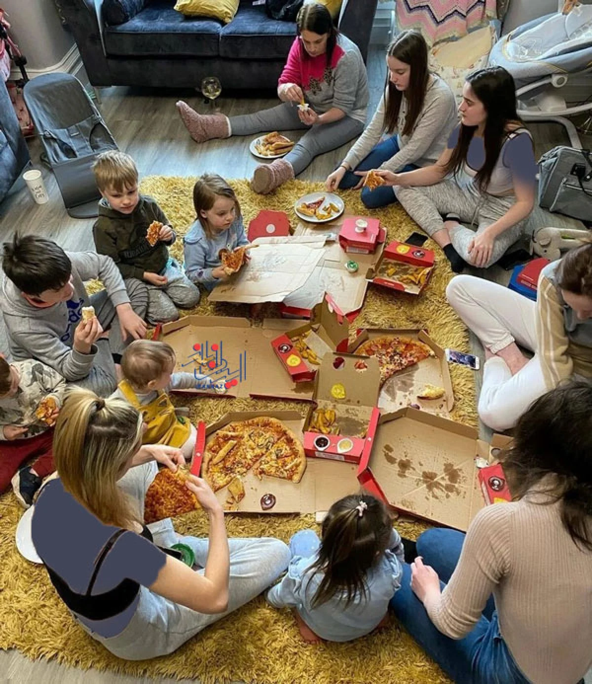 شیرینی پزی خانوادگی و یک خانه 10 خوابه ، زن 48 ساله ای که تاکنون 22 فرزند به دنیا آورده!!