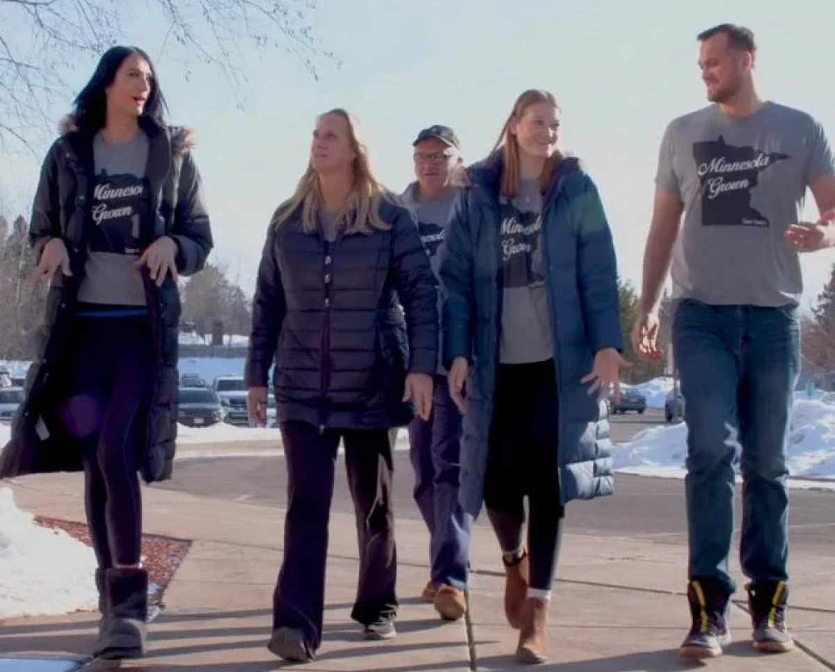 نگاه روز |قدبلندترین خانواده جهان؛ رکوردی عجیب در گینس!