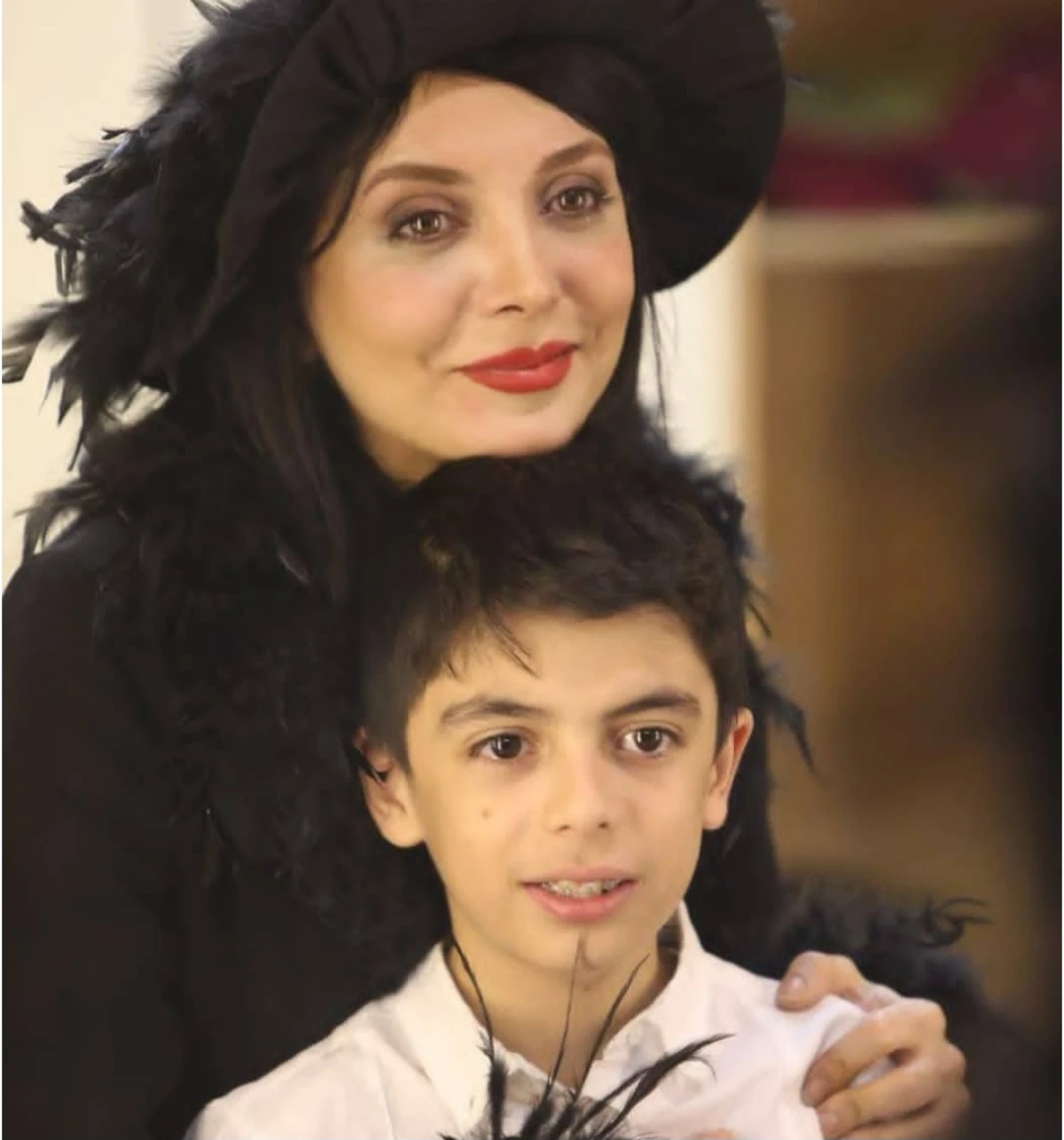 تاریخ وبگردی | ژست خاص از رویا میرعلمی و همسرش تاریخ وبگردی | ژست خاص از رویا میرعلمی و همسرش