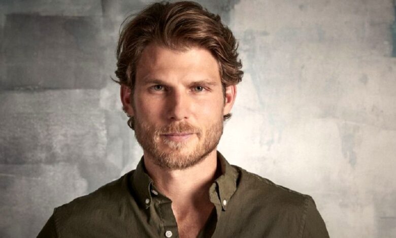 قاب روز | زندگی خصوصی، عکسهای شخصی تراویس ون وینکل و بیوگرافی قاب روز | زندگی خصوصی، عکسهای شخصی تراویس ون وینکل و بیوگرافی