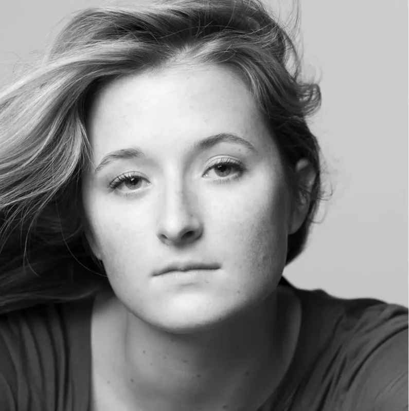 نگاه روز |تصاویر خصوصی، عکس‌های شخصی گریس گامر و بیوگرافی