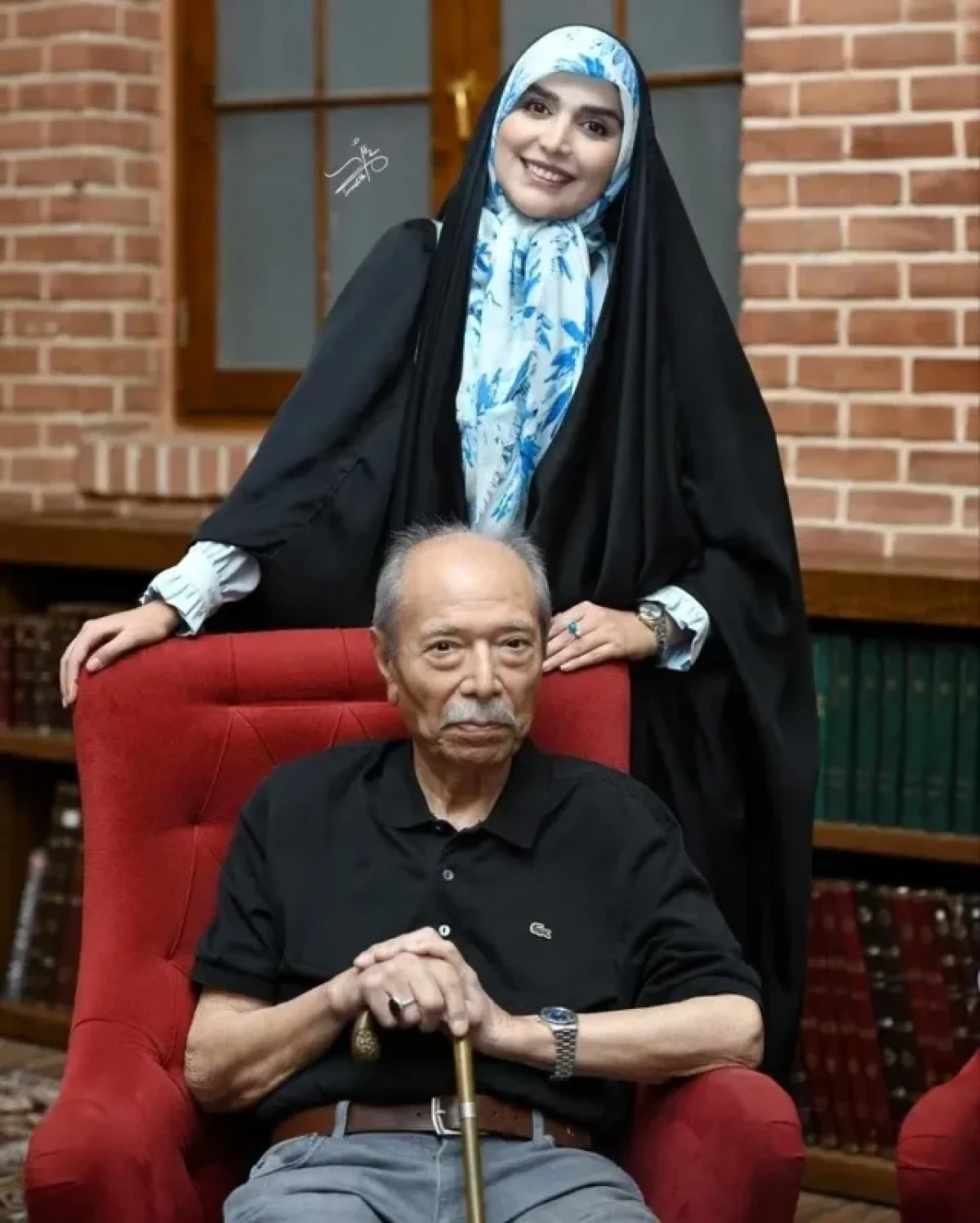 عکس یادگاری علی نصیریان و مژده لواسانی 24 64