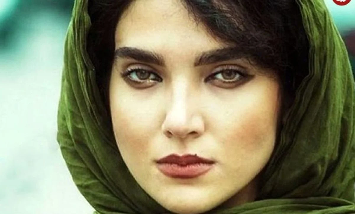 عکس داغ امروز | تیپ و چهره سارا رسولزاده در 36 سالگی عکس داغ امروز | تیپ و چهره سارا رسولزاده در 36 سالگی