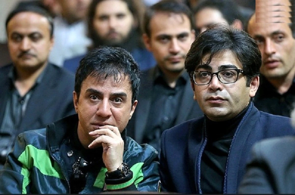 نگاه روز |«عموپورنگ» و «فرزاد حسنی» در مراسم ختم «مرتضی پاشایی» سال 1393