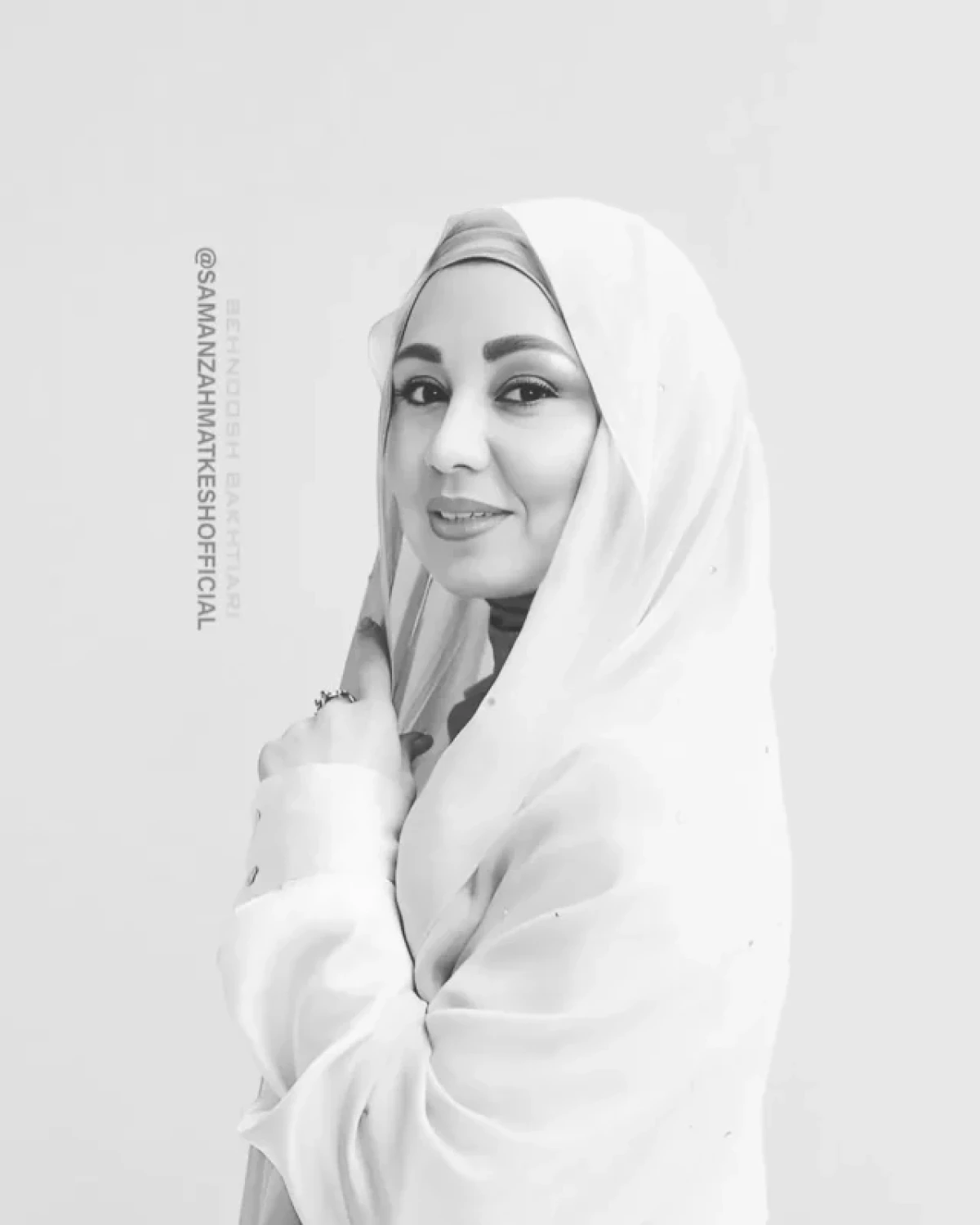 عکس جدید با چادر و حجاب کامل بهنوش بختیاری 53123af1 1