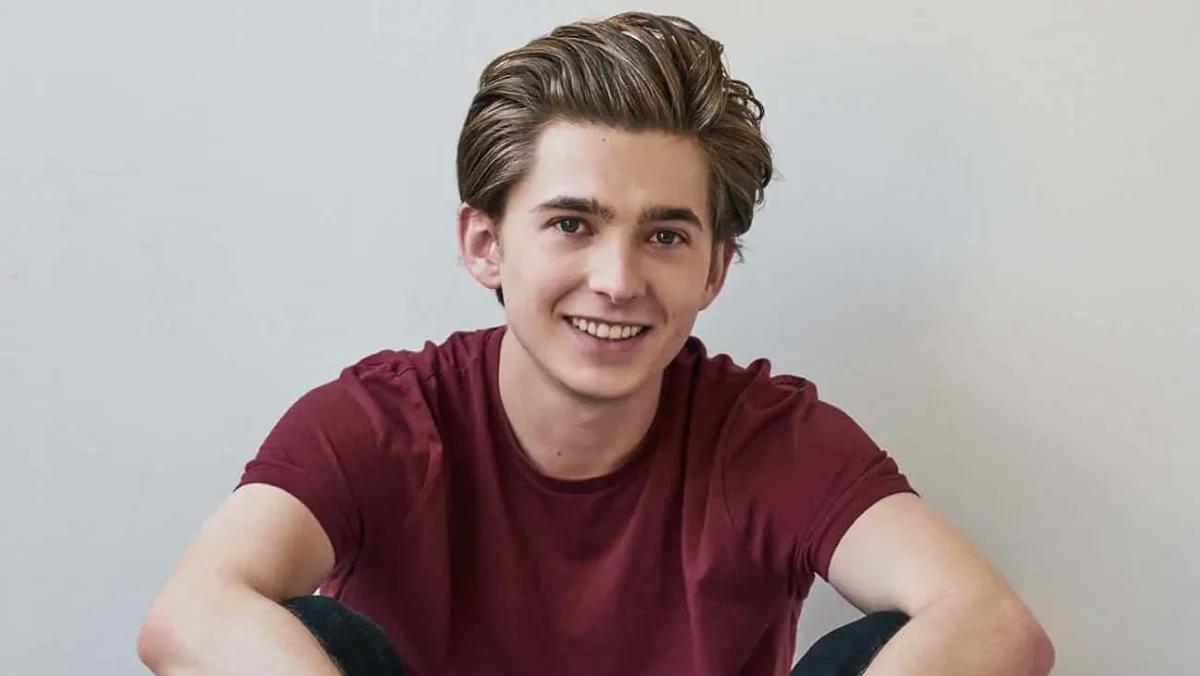 قاب روز | زندگی خصوصی، عکسهای شخصی آستین آبرامز و بیوگرافی قاب روز | زندگی خصوصی، عکسهای شخصی آستین آبرامز و بیوگرافی