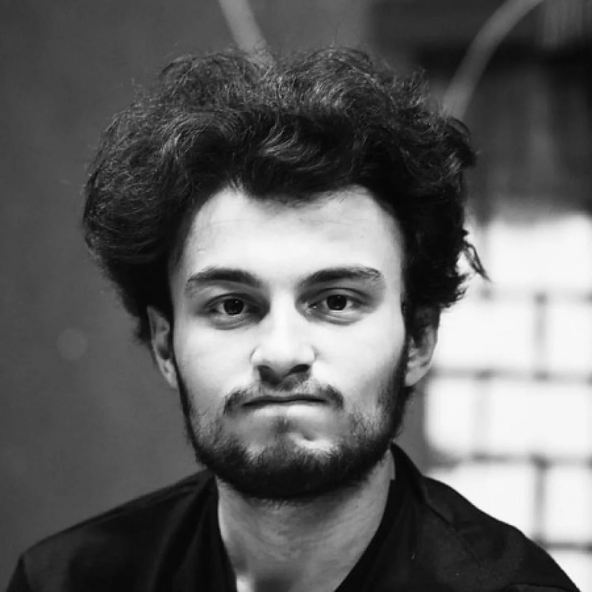 نگاه روز |زندگی عجیب، عکس ها و بیوگرافی مرتضی امینی تبار