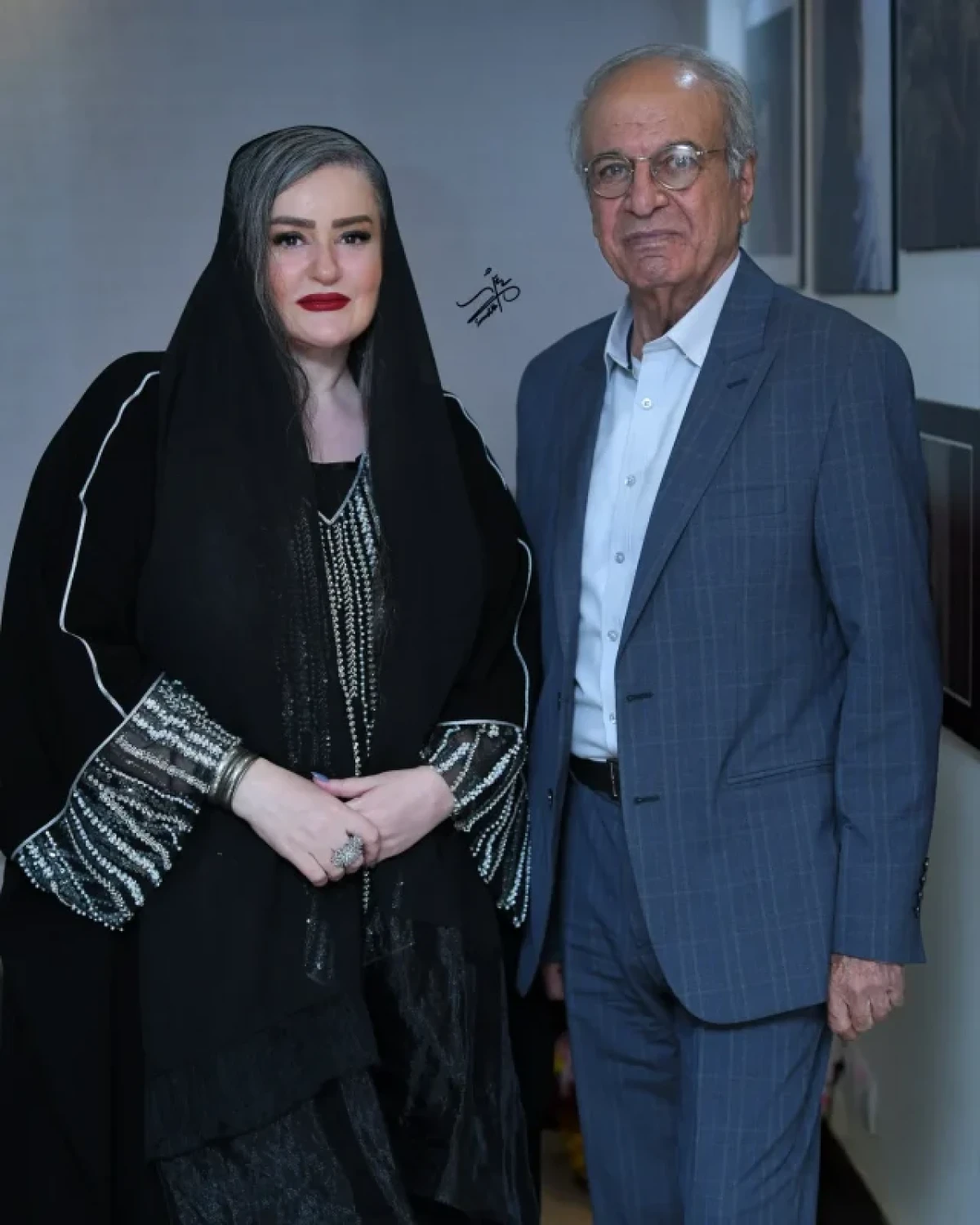 عکس قابی از نعیمه نظامدوست و رضا نیکخواه در یک مراسم 9 72