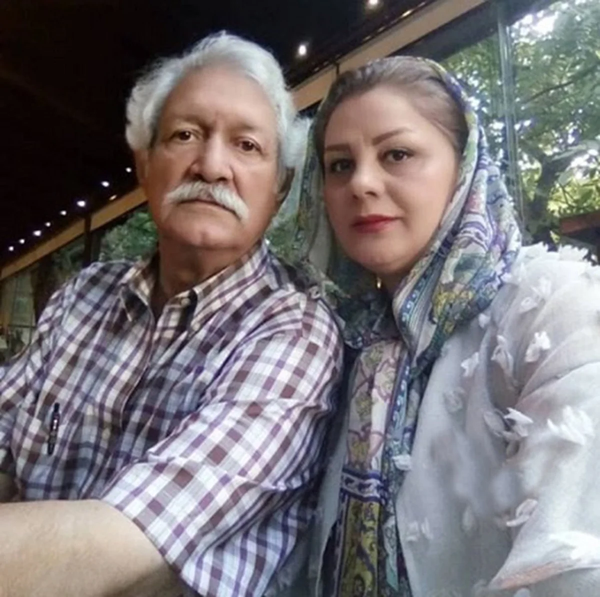 آتش تقی پور بازیگر ⟪سریال چرخ گردون⟫ به همراه همسر جوان و معروف تر از خودش %D8%A2%D8%AA%D8%B4 %D8%AA%D9%82%DB%8C %D9%BE%D9%88%D8%B1 4