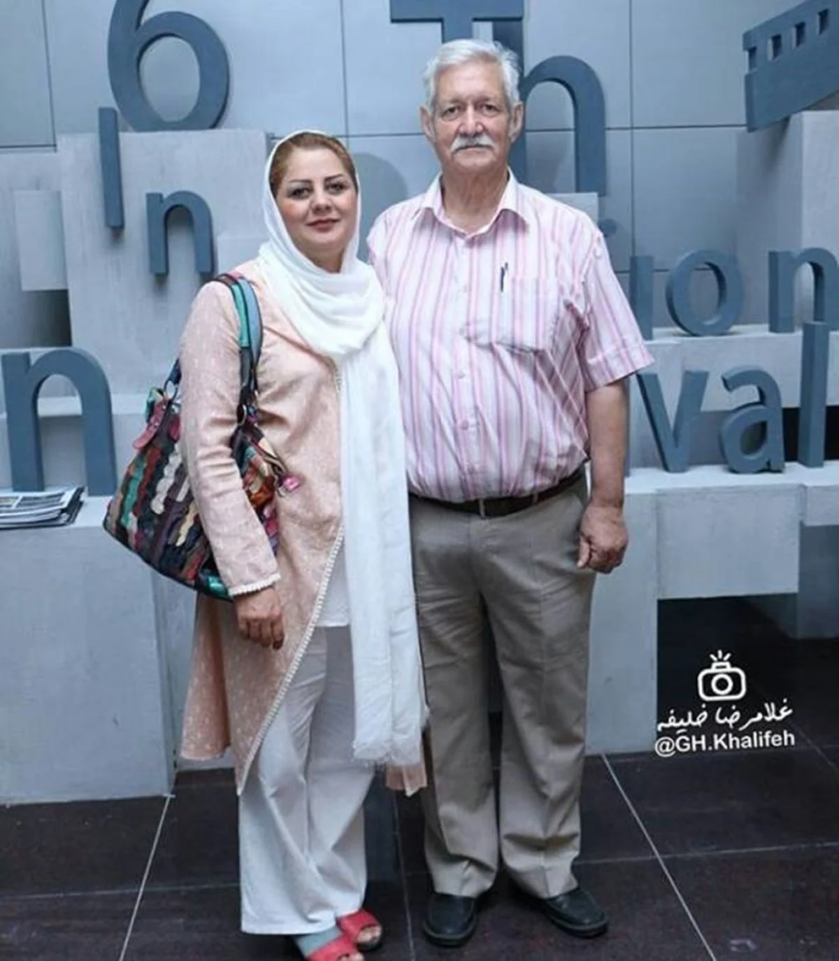 آتش تقی پور بازیگر ⟪سریال چرخ گردون⟫ به همراه همسر جوان و معروف تر از خودش آتش تقی پور