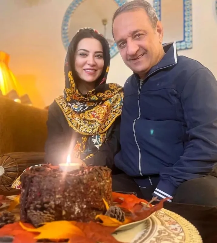 قاب روز | یاسمین دختر علی اوسیوند و حمیرا ریاضی در یک جشن قاب روز | یاسمین دختر علی اوسیوند و حمیرا ریاضی در یک جشن