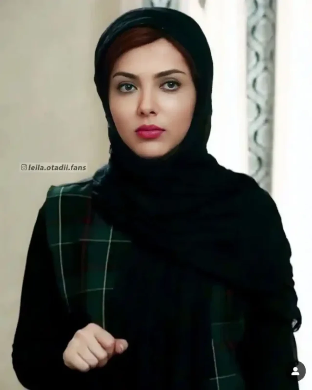 تغییر عجیب با استایل مشکی لیلا اوتادی شبیه سلنا گومز IMG 20241207 111952 639