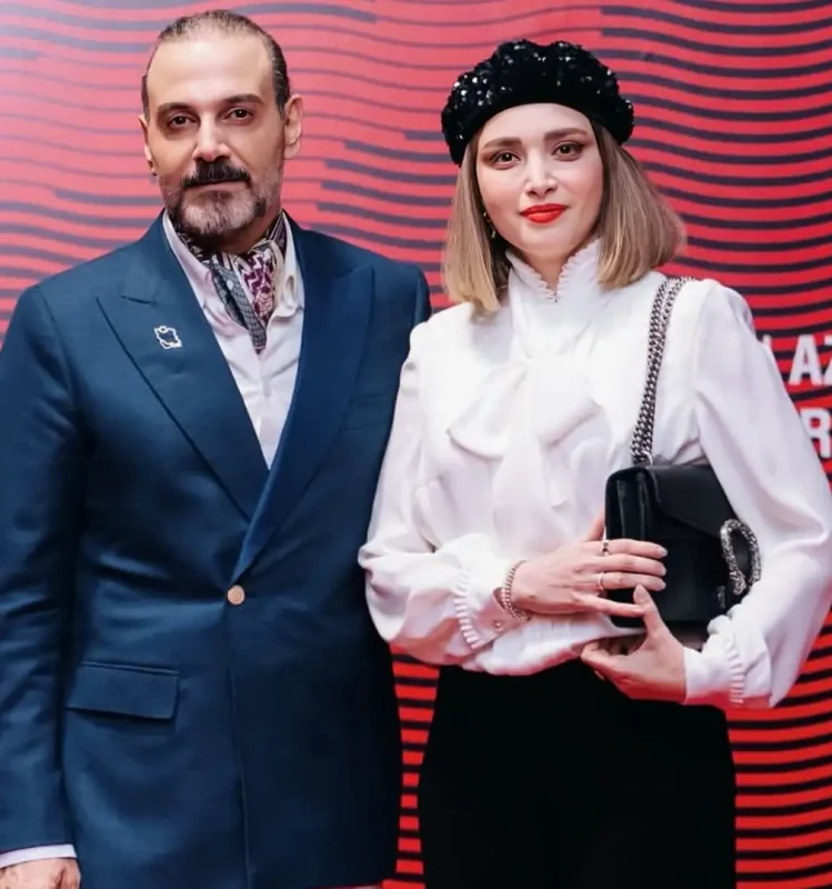 تاریخ وبگردی | علیرضا قربانی و بهنوش طباطبایی در کنار هم با استایل دیدنی 