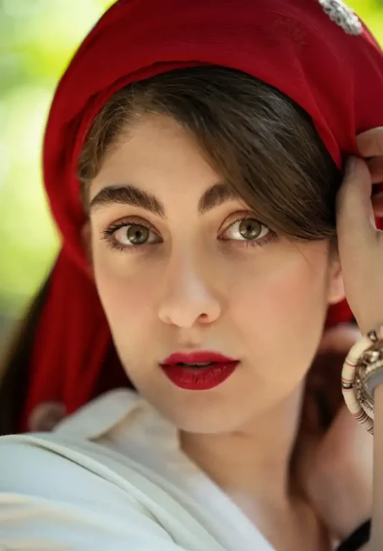 تصاویر دیده نشده | استایل تمام قرمز و دیدنی الیکا ناصری تصاویر دیده نشده | استایل تمام قرمز و دیدنی الیکا ناصری