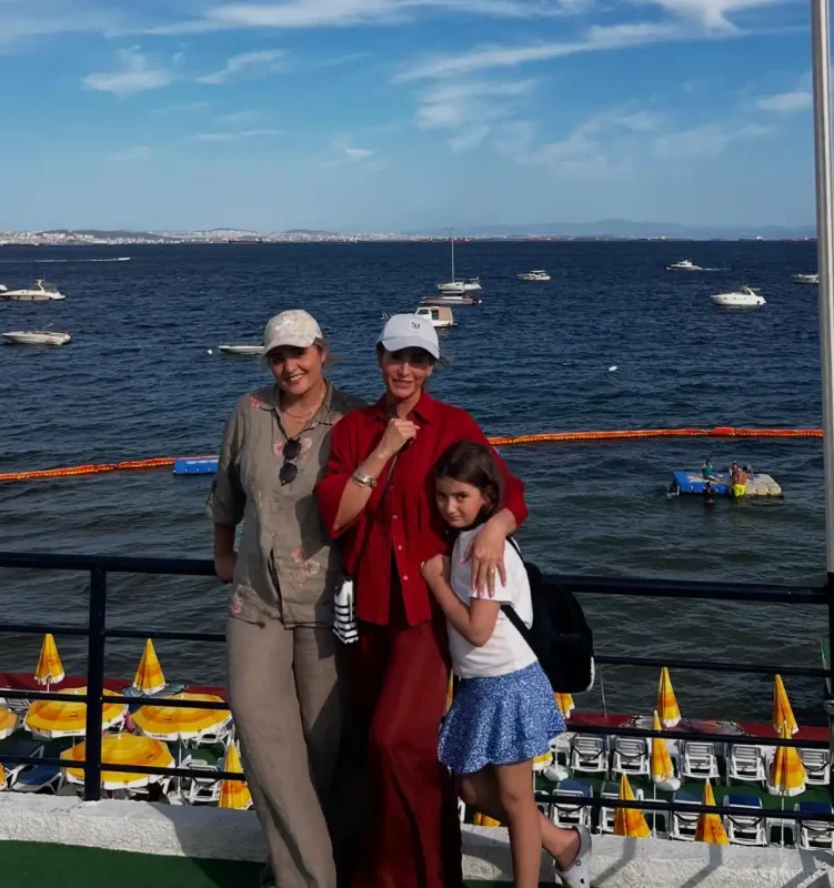 تصاویر دیده نشده | فریبا نادری و نرگس محمدی در خارج کشور کنار سواحلی زیبا تصاویر دیده نشده | فریبا نادری و نرگس محمدی در خارج کشور کنار سواحلی زیبا