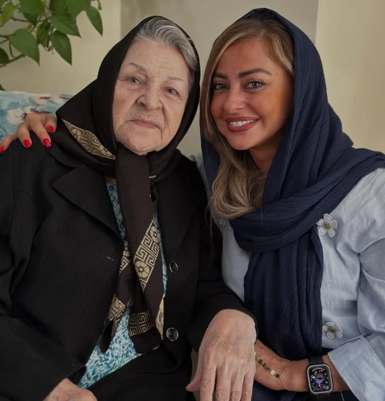 نگاه روز |عکس جدید دیدار احساسی نفیسه روشن با آزیتا لاچینی بازیگر پیشکسوت نگاه روز |عکس جدید دیدار احساسی نفیسه روشن با آزیتا لاچینی بازیگر پیشکسوت