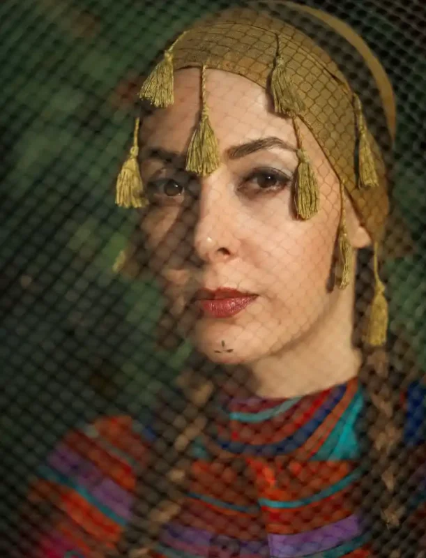 قاب روز | استایل رنگی رنگی سوگل قلاتیان قاب روز | استایل رنگی رنگی سوگل قلاتیان