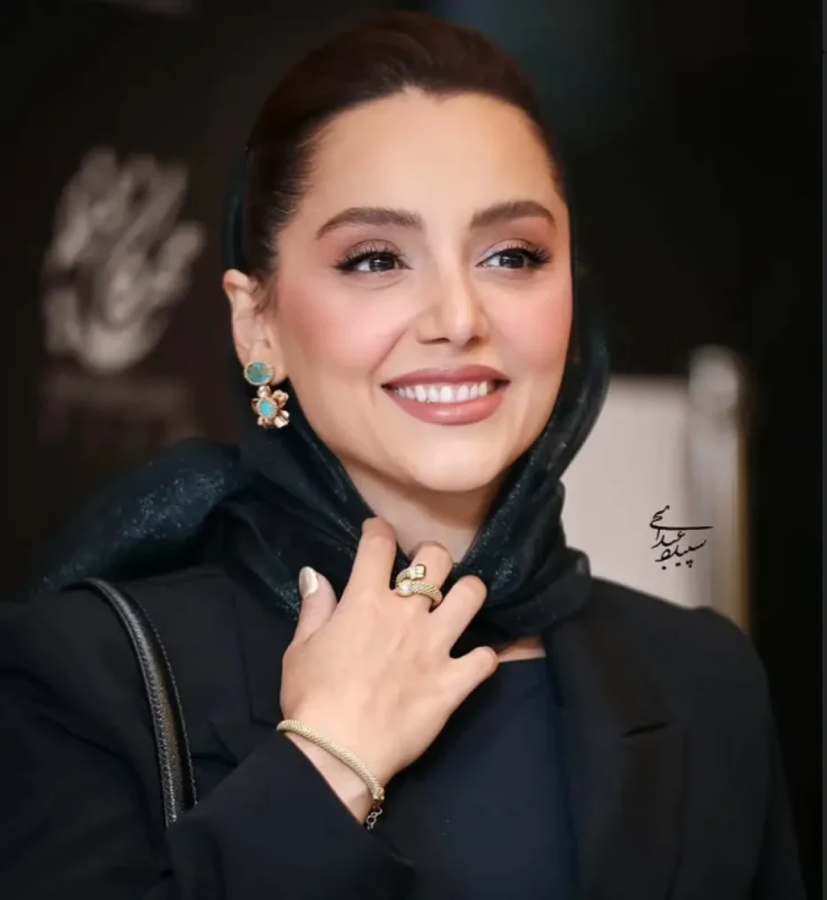 عکس جدید از «نازنین بیاتی» بازیگر تاسیان در 33 سالگی Screenshot 2025 10 10 005815