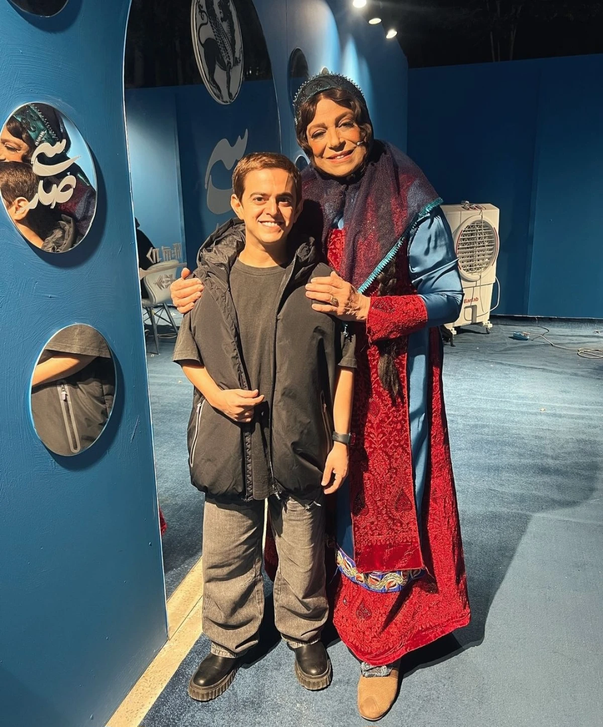 تاریخ وبگردی | عشق ورزیدن دیده نشده گوهرخیراندیش در کنار امیرمحمد متقیان مجری برنامه کودک تاریخ وبگردی | عشق ورزیدن دیده نشده گوهرخیراندیش در کنار امیرمحمد متقیان مجری برنامه کودک